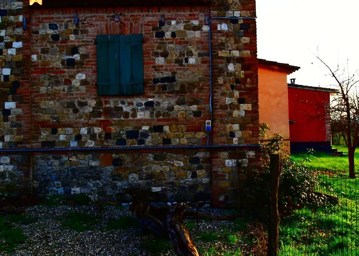 Casarossa Alloggio per agriturismo *